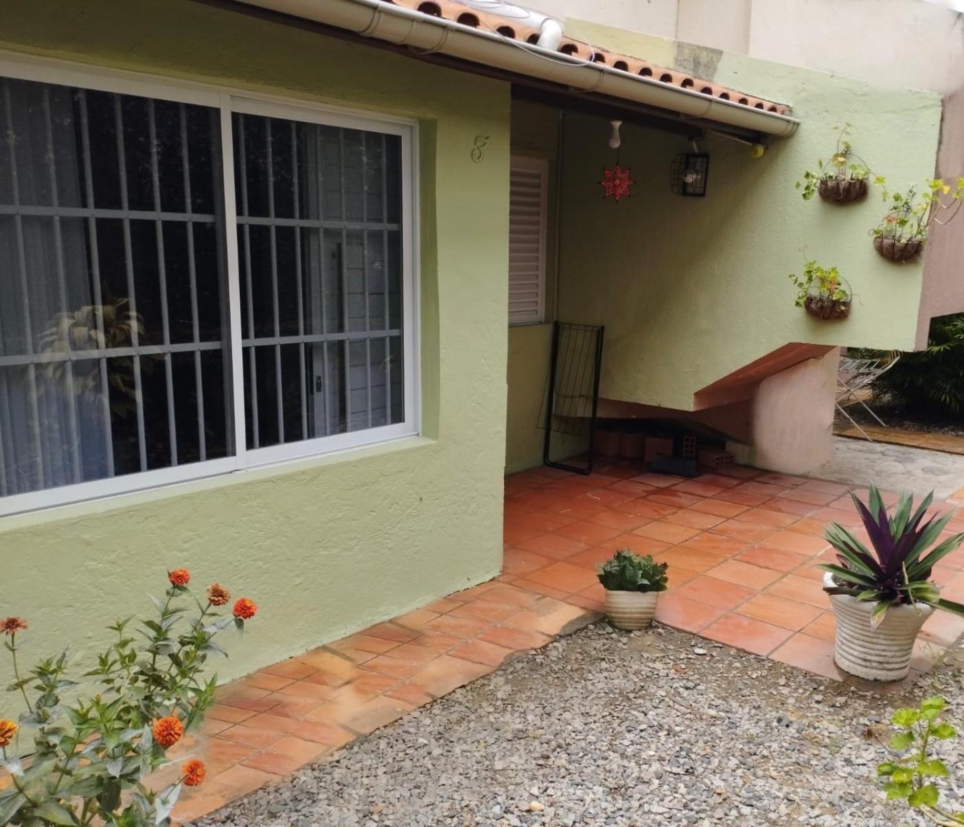 Charmoso Apto Com Clima De Casa Em Canasvieiras Florianópolis Zewnętrze zdjęcie